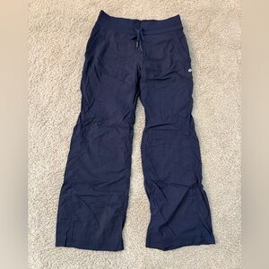 Lululemon Dance Studio Mid-Rise Pant, Regulat, Size 8